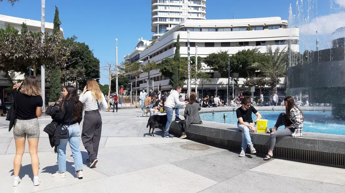 Dizengoff Square (Zina Dizengoff Square), Tel Aviv
